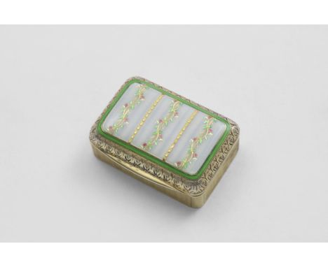 A LATE 19TH/EARLY 20TH CENTURY CONTINENTAL PILL BOX silvergilt and rectangular with engine-turned sides and a slightly domed 