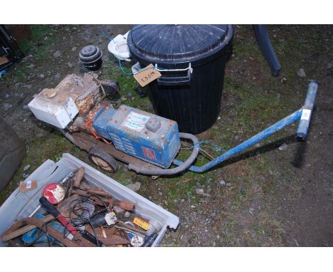 A 'Godfrey's power plus Generator with 'Briggs & Stratton' engine (working at time of lotting).