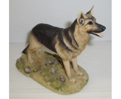 Teviotdale model of an Alsatian by Edlmann 84