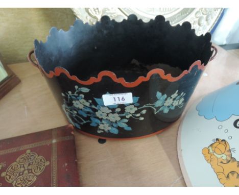 A metal painted planter
