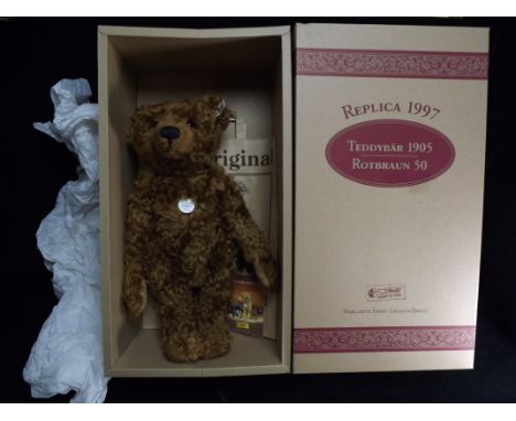 Germany Margarete Steiff Giengen/Brenz - Large size  'Red Brown 50 TeddyGirl' 1997. 1905 Replica Teddybear. Knopf im Ohr or B