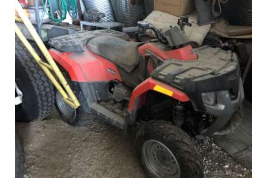 Polaris 300 Sportsman 2 Or 4 Wheel Drive 458 Miles