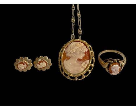 9 carat gold cameo pendant and chain, cameo ring and pair of cameo earrings.