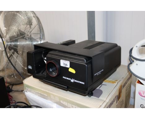 A Braun Paximat projector