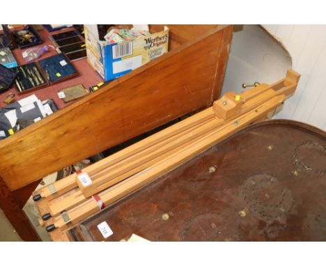 A Windsor &amp; Newton artists easel