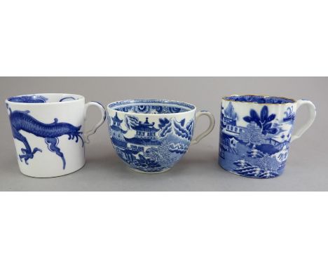 A group of early nineteenth century blue and white transfer-printed Spode tea wares, c.181020. Comprising of: a Temple patter