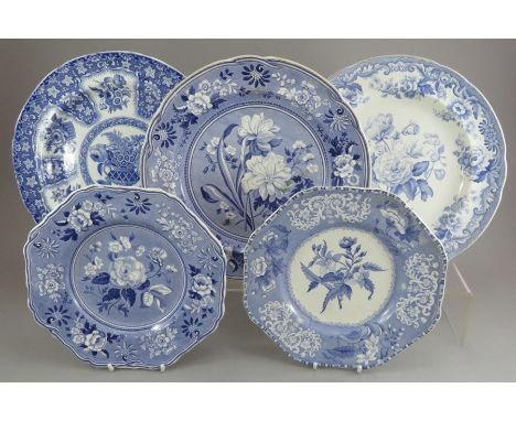 A group of early nineteenth century blue and white transfer-printed Spode floral pieces c.1825. Comprising of: a Filigree pat