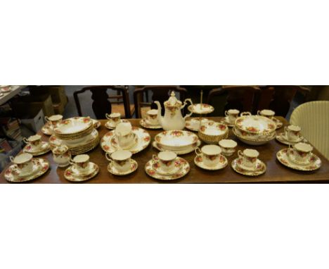 A Royal Albert Old Country Roses comprehensive dinner and tea service
