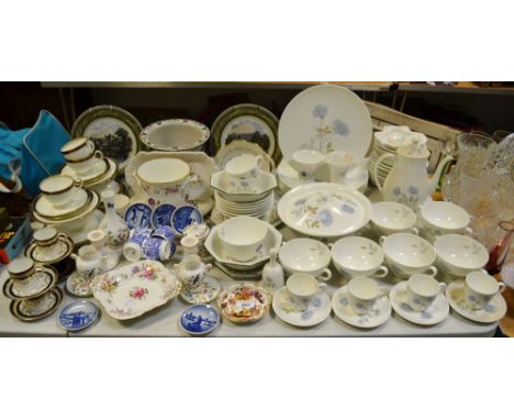 Decorative Ceramics - a Royal Crown Derby trefoil dish, Aves trinket dish; cabinet cups and saucers; Aynsley; Wedgwood; Royal