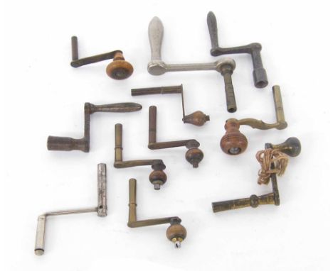Eleven various Vienna and bracket clock crank handle keys (11)