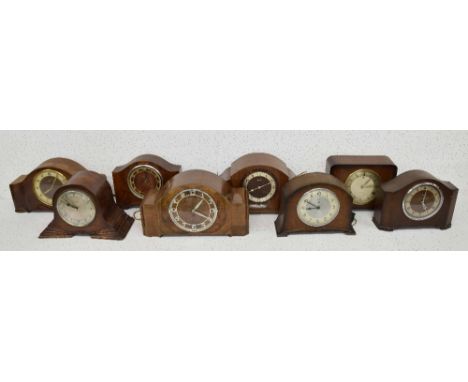 Eight various wooden cased electric and mechanical mantel clocks by Smith's, Bentima and other makers (8)