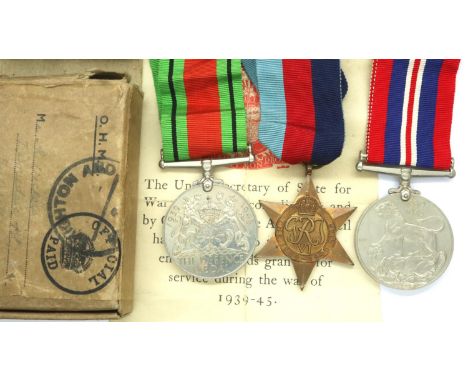 WWII medal pair and 1939-45 star, boxed, box named to R Vickers, Sunderland. P&amp;P Group 1 (£14+VAT for the first lot and £