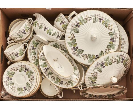A Royal Worcester bone china Lavinia pattern dinner service  Good condition