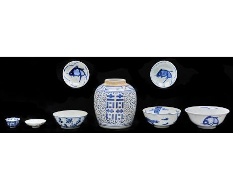 A South East Asian export market Chinese blue and white bowl, 19th c, 16.5cm diam, a Chinese export blue and white tea bowl, 