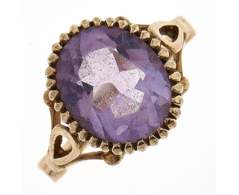 An amethyst ring, in 9ct gold, 4.8g, size M  Good condition