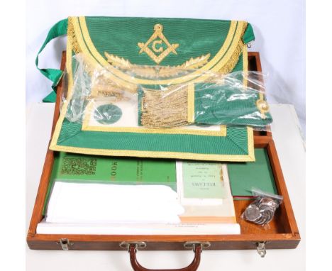 Fifteen Masonic pennies, eleven distinct varieties, sash, apron and other Masonic items.