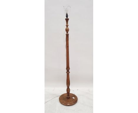 20th century turned and reeded standard lamp, 146cm high 