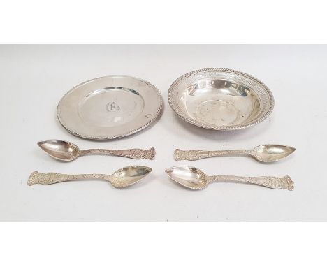A set of four sterling teaspoons, marked to finial 'VMC 1105' and sterling to reverse, 3.5ozt. approx a silver coloured metal