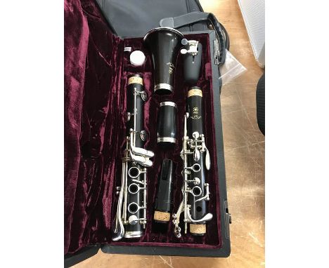 A Yamaha clarinet and hard case
