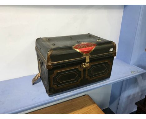 Tin trunk
