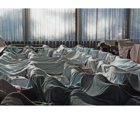 Hölzl, ElisabethMeran, 196270 x 100 cm, R."Salonmeer", 2005/2008. Digitater C Print aus der Serie "Hotel Bristol". Rückseitig