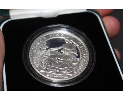 A ROYAL MINT 2005 BRITANNIA SILVER PROOF £2 COIN, with COA/Booklet, in original presentation case