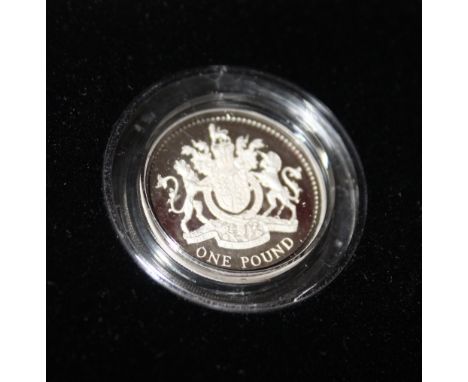 A ROYAL MINT 1993 SILVER PROOF PIEDFORT £1 COIN, with COA/Booklet, in original presentation case