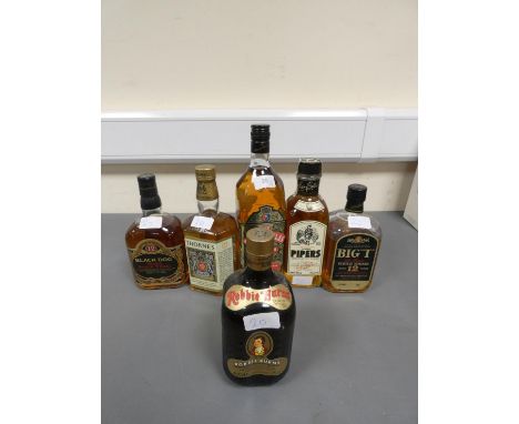 Six bottles of Blended Scotch Whisky, The Black Douglas, 101 U.S. Proof, Distilled in Scotland and bottled in Australia, 1125