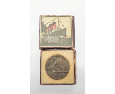 Sinking of the SS Lusitania, 1915, a cast English copy of the medal by K. Goetz, liner sinking, legend and date 5 may 1915 in