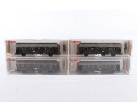 4 Fleischmann Wagen 5071, 5072 und 2x 5073, Spur H0, Alterungsspuren, je im OK, meist Z 2