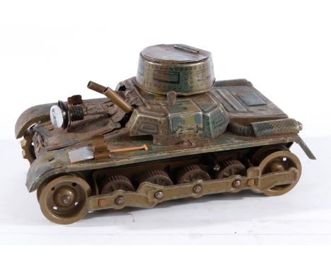 Gama Panzer, Mimikry, Uhrwerk intakt, mit elektr. Beleuchtung, NV, L 19, Z 3