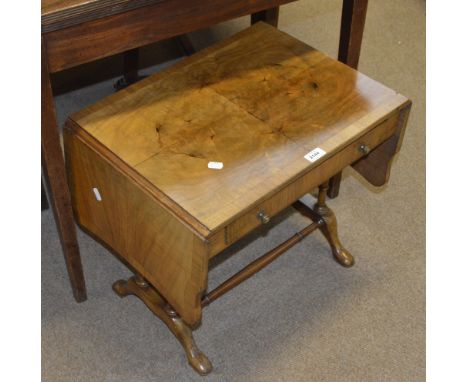 A 20th century walnut small sofa table with drawer and shaped drop leaves, height 49cm, length 96cm, width 40cm. CONDITION RE