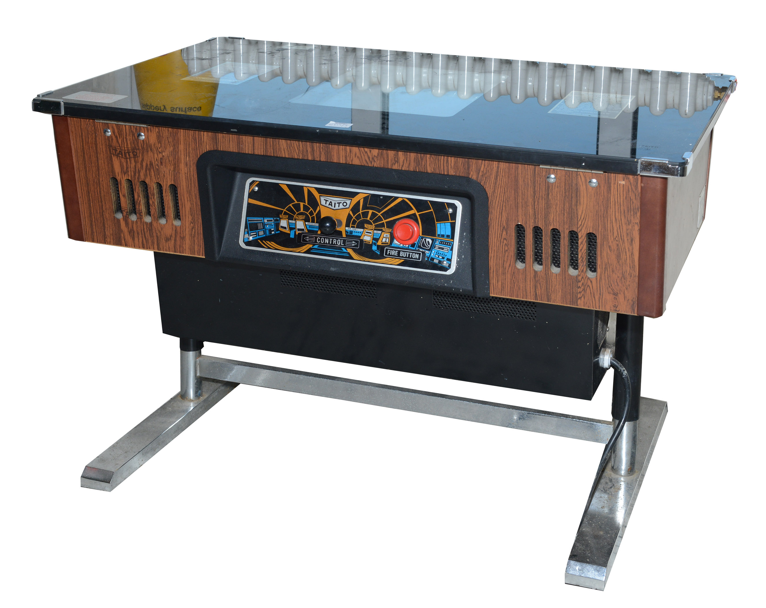 TAITO SPACE INVADERS ARCADE MACHINE a coffee table arcade machine, with ...
