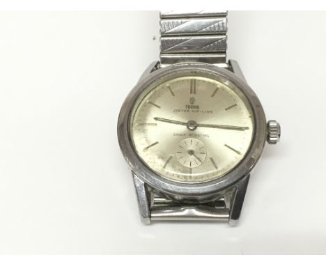 A vintage circa 1940s Tudor oyster air lion watch. Approx 35mm case including crown. Winds and runs but not tested for time k