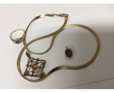 A 9carat gold necklace an opal pendent a Vintage 9carat gold  pendent set with amber stones and a 9carat gold ring. Total wei