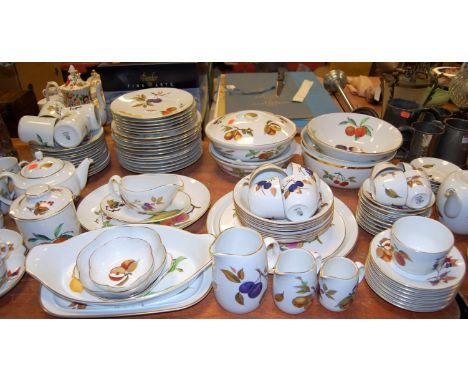 An extensive Royal Worcester tea and dinner service in the Evesham pattern to include tureens and covers, dinner plates, meat