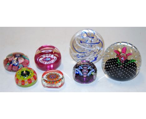 A collection of modern glass paperweights, to include Strathearn examples   Condition Report / Extra Information  Some with l