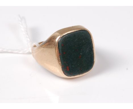 A gentleman's 9ct bloodstone ring, the squared bloodstone approx. 11.9 x 13.2mm, in a rubover mount to plain tapering band, h