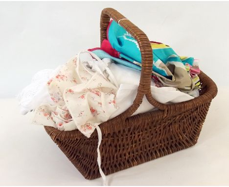 Assorted table linen, a pinafore and a vintage pinny with original label "British Made, Pencraig" (1 basket)  