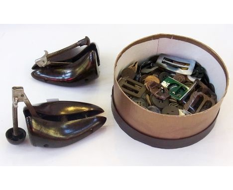 Quantity vintage buttons and buckles and pair faux-wood bakelite metal shoelasts 