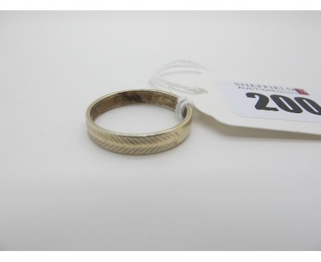 A 9ct Gold Patterned Band, (finger size R). 