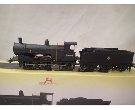 Hornby R3240 Drummond 700 Class 30693, Black, Early Crest, in excellent to near mint condition, boxed good. P&amp;P Group 1 (