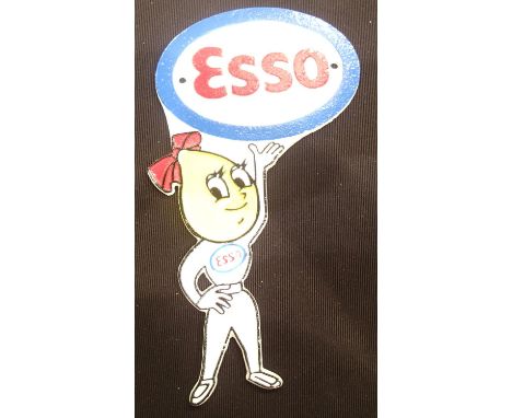 An Esso Mrs Drip replica cast iron wall plaque, H: 28 cm. P&amp;P Group 2 (£18+VAT for the first lot and £3+VAT for subsequen