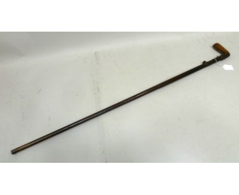 A MID 19TH CENTURY POACHER'S PERCUSSION WALKING STICK UNDER HAMMER GUN, the screw off barrel patinated in wood effect with po