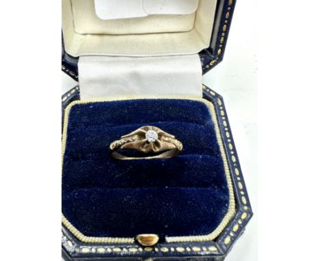 9ct gold diamond  ring (1.9g) 