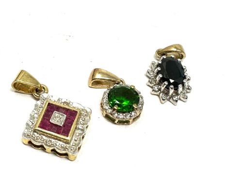 3 x 9ct gold gemstone pendants inc. diamond, sapphire, ruby, diopside (3.3g) 