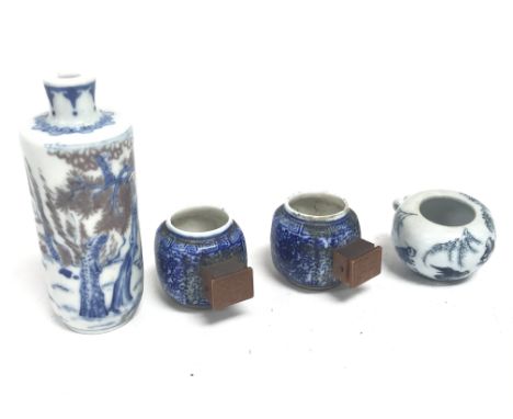 Chinese porcelain seal boxes, small snuff bottle. This lot cannot be posted