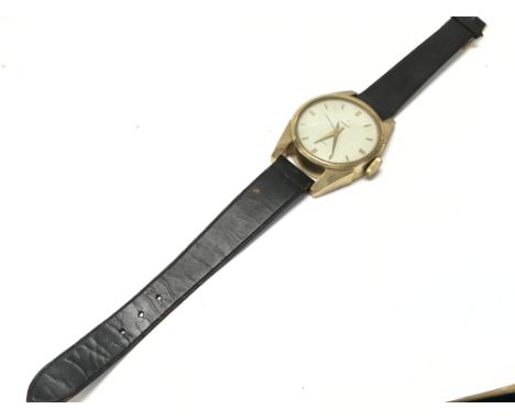 An interesting vintage gigantic watch by Towncraft, 73cm long. This lot cannot be posted