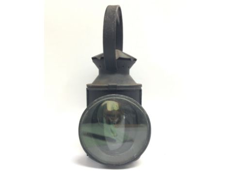 A vintage Lner Railway Lamp. Postage c. NO RESERVE