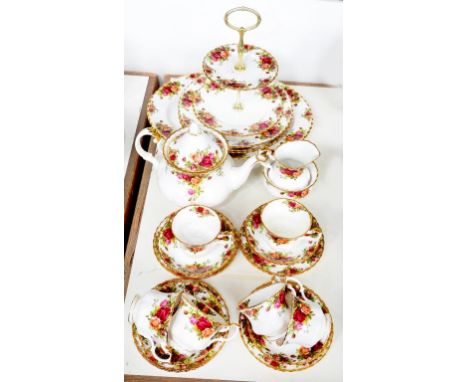 A ROYAL ALBERT OLD COUNTRY ROSES TEA SERVICE